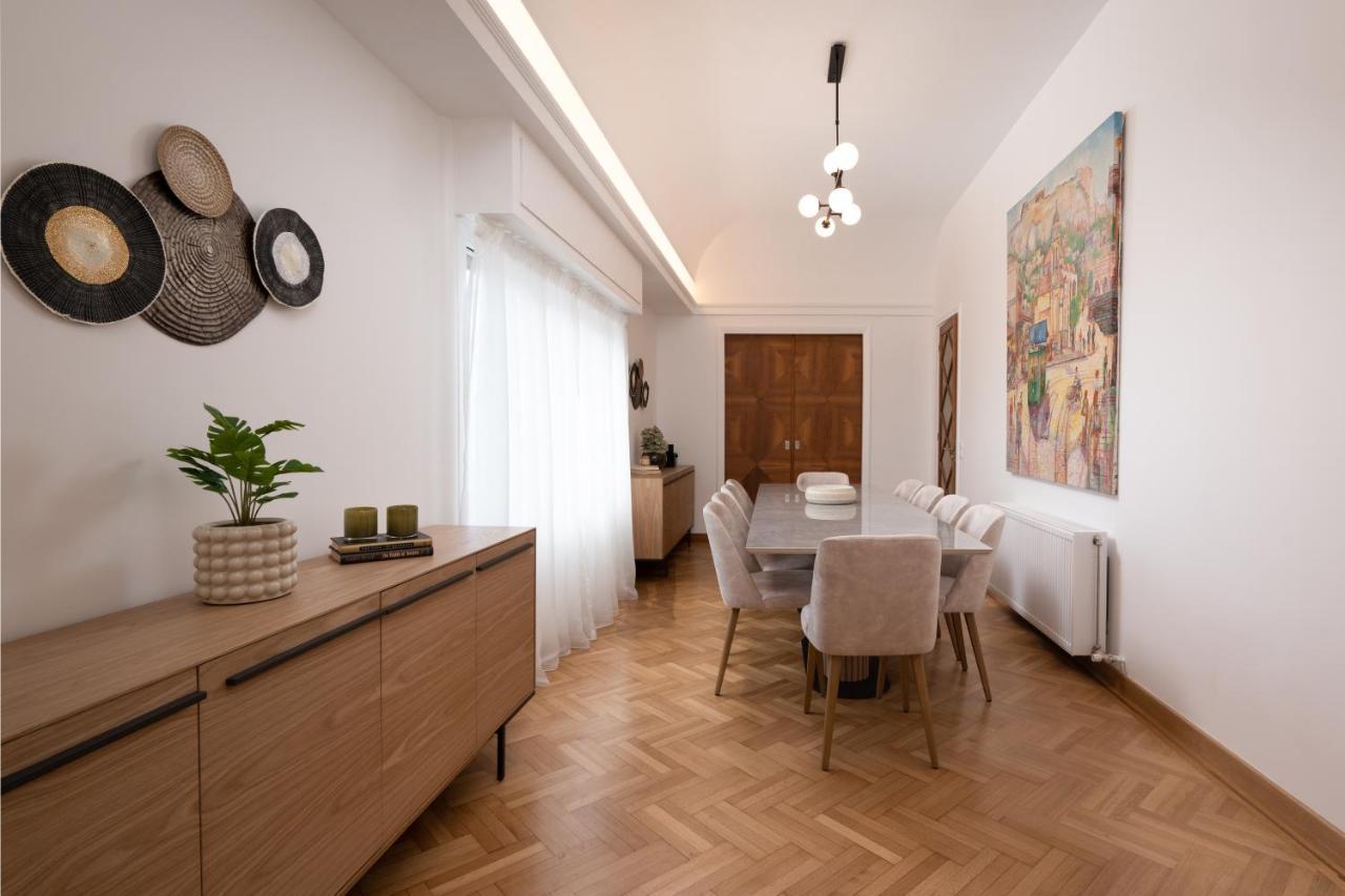 Upscale Luxury Penthouse Apartment *