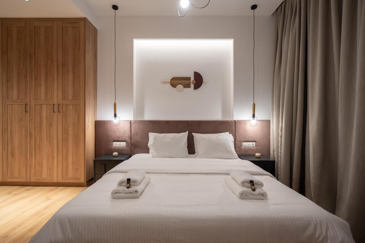 Upscale Luxury Penthouse *