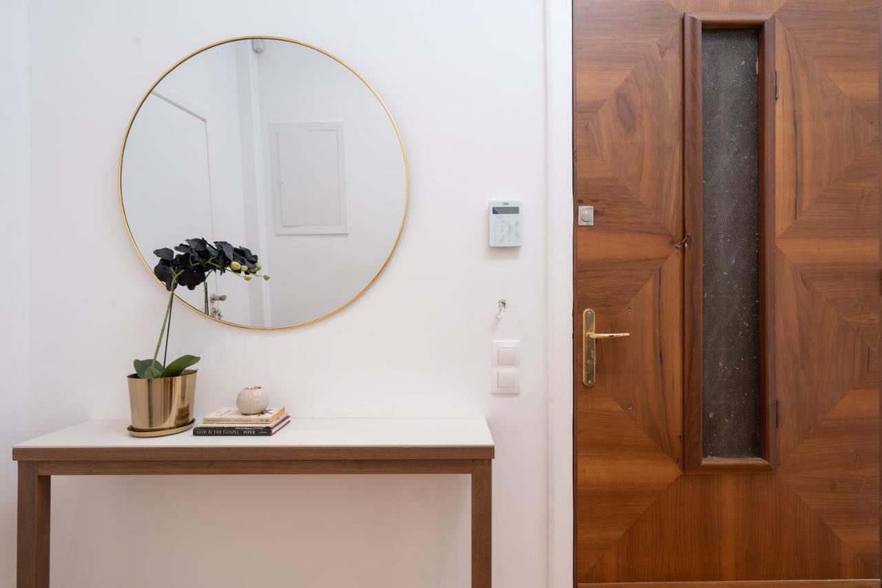 Upscale Luxury Penthouse Apartment Athens
