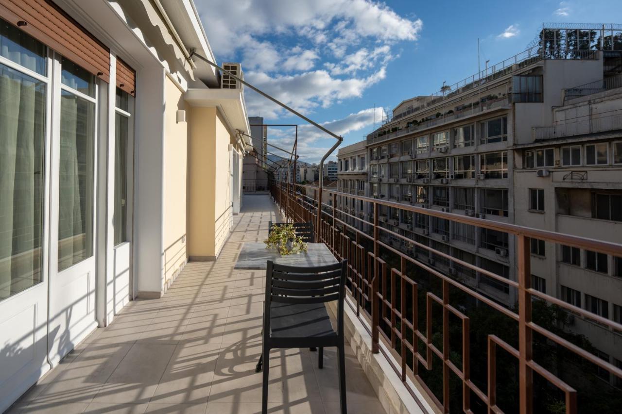 Upscale Luxury Penthouse Apartment *